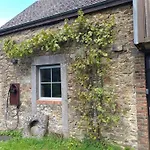 Ardennest Nyaraló *